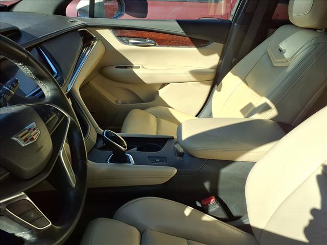 used 2017 Cadillac XT5 car, priced at $17,173