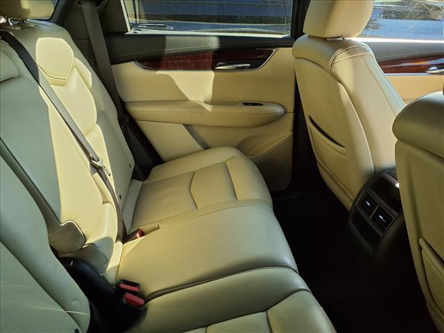 used 2017 Cadillac XT5 car, priced at $17,173