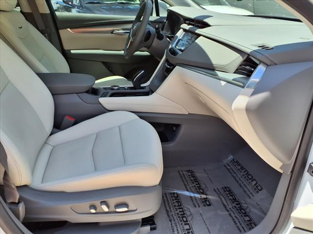 used 2024 Cadillac XT5 car, priced at $38,491