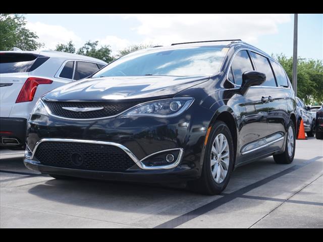 used 2018 Chrysler Pacifica car, priced at $16,995