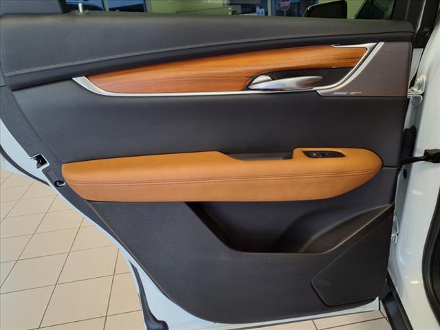 used 2023 Cadillac XT5 car, priced at $33,972