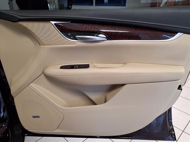 used 2018 Cadillac XT5 car, priced at $14,995