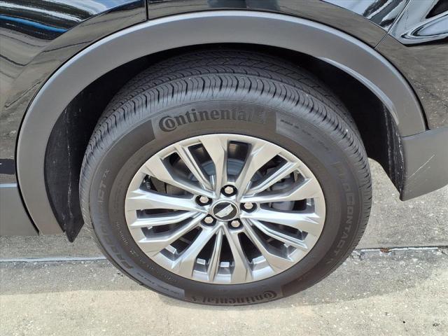 used 2025 Cadillac XT4 car, priced at $42,995