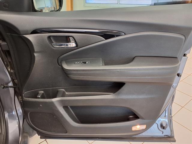 used 2022 Honda Pilot car, priced at $26,232