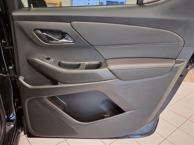 used 2022 Chevrolet Traverse car, priced at $25,987