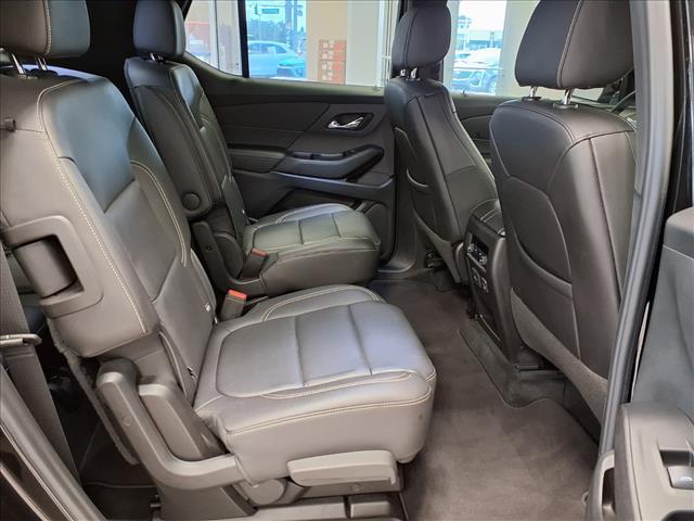 used 2022 Chevrolet Traverse car, priced at $25,987