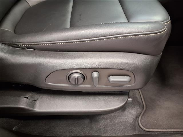 used 2022 Chevrolet Traverse car, priced at $25,987