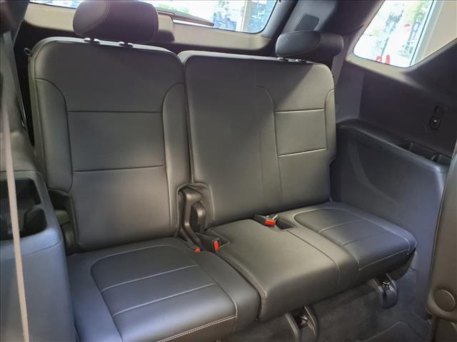 used 2022 Chevrolet Traverse car, priced at $25,987