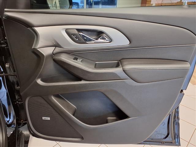 used 2022 Chevrolet Traverse car, priced at $25,987