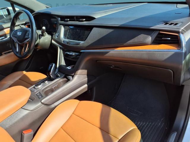 used 2022 Cadillac XT5 car, priced at $30,500