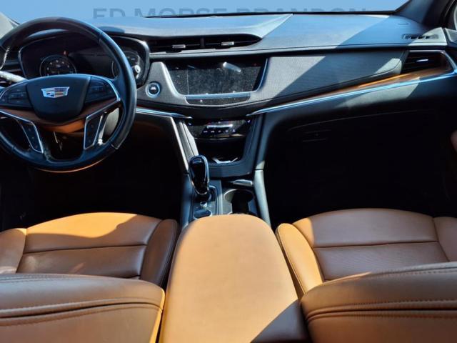 used 2022 Cadillac XT5 car, priced at $30,500