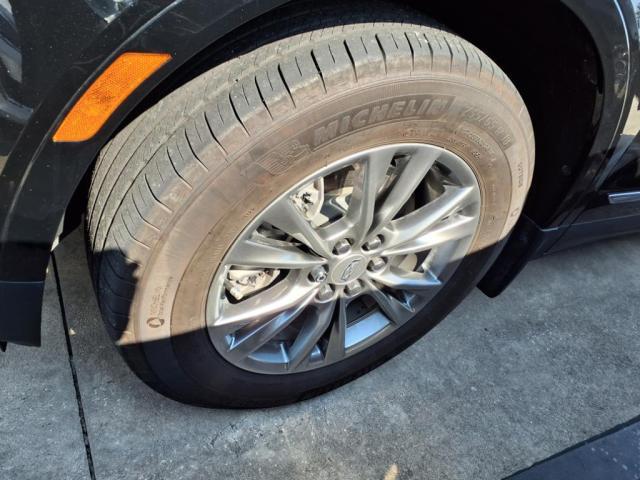 used 2022 Cadillac XT5 car, priced at $30,057