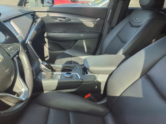 used 2021 Cadillac XT6 car, priced at $26,395