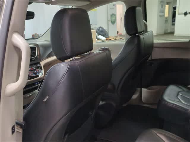 used 2018 Chrysler Pacifica car, priced at $11,642