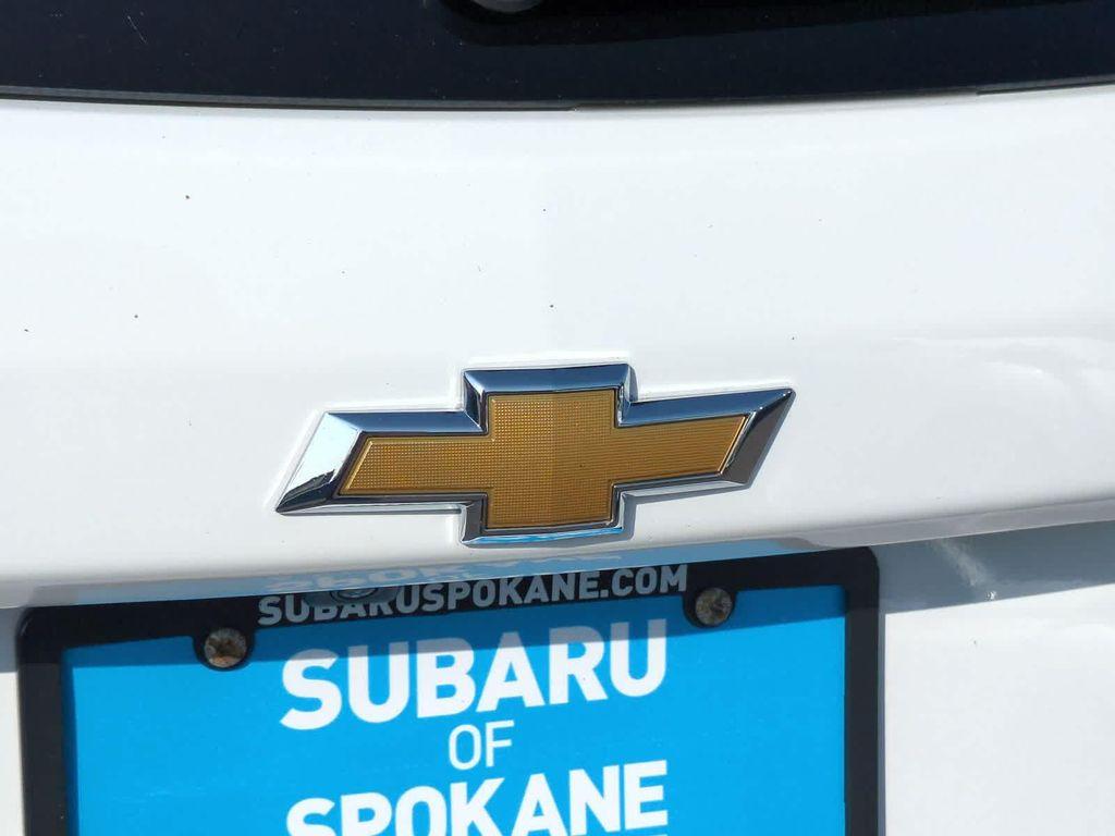 used 2021 Chevrolet Equinox car, priced at $17,997