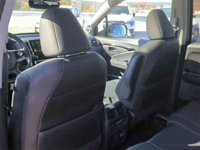 used 2021 Honda Pilot car, priced at $31,999