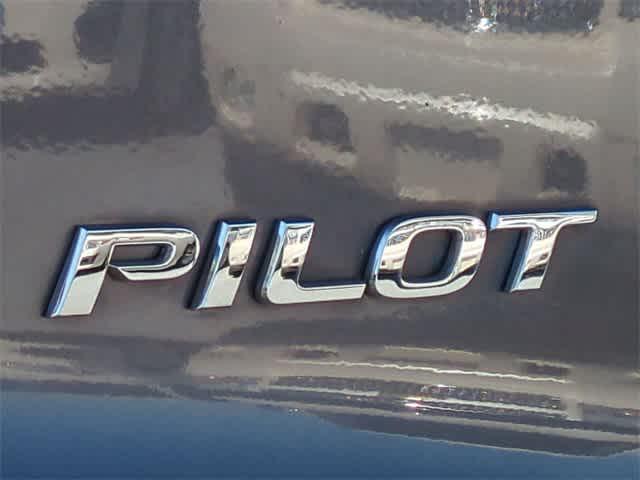 used 2021 Honda Pilot car, priced at $31,999