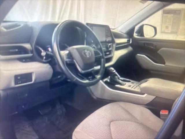 used 2021 Toyota Highlander car, priced at $26,299