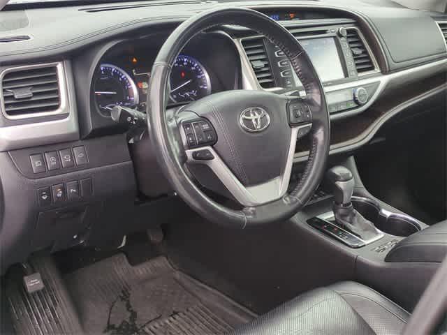 used 2018 Toyota Highlander car, priced at $24,897