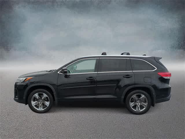 used 2018 Toyota Highlander car, priced at $24,897