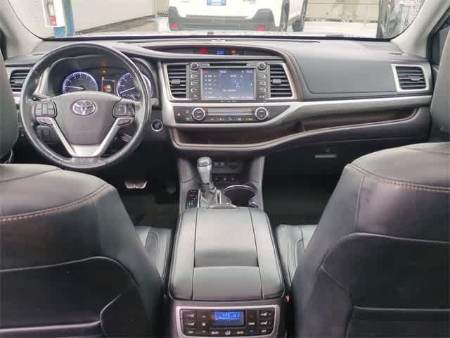 used 2018 Toyota Highlander car, priced at $24,897