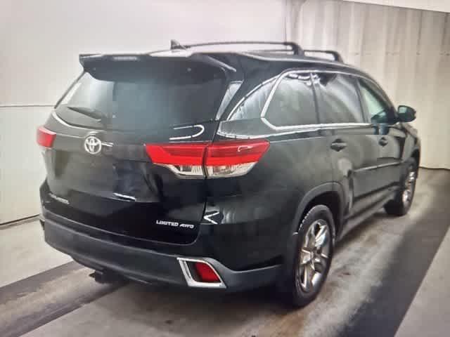 used 2018 Toyota Highlander car, priced at $26,460