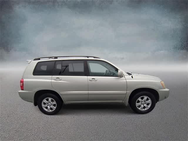 used 2003 Toyota Highlander car, priced at $6,995