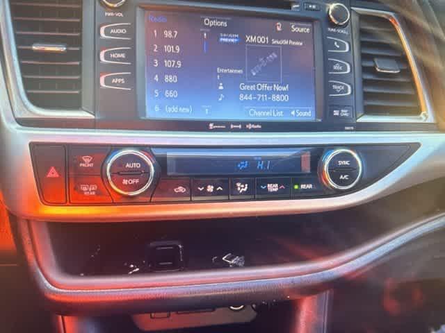 used 2018 Toyota Highlander car, priced at $25,600