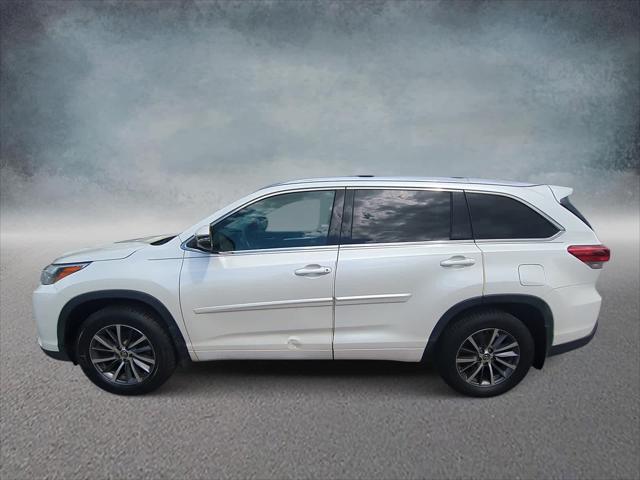 used 2018 Toyota Highlander car, priced at $24,249