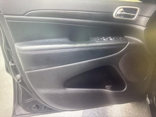 used 2020 Jeep Grand Cherokee car, priced at $27,661