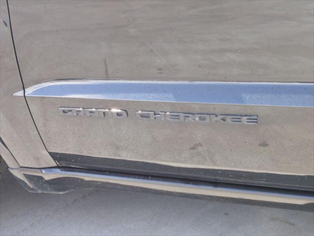 used 2020 Jeep Grand Cherokee car, priced at $27,190