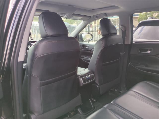 used 2019 Toyota Highlander car, priced at $24,399
