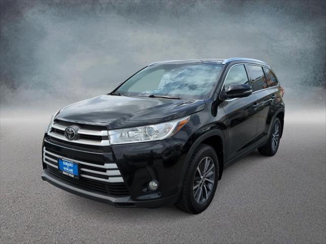 used 2019 Toyota Highlander car, priced at $24,399
