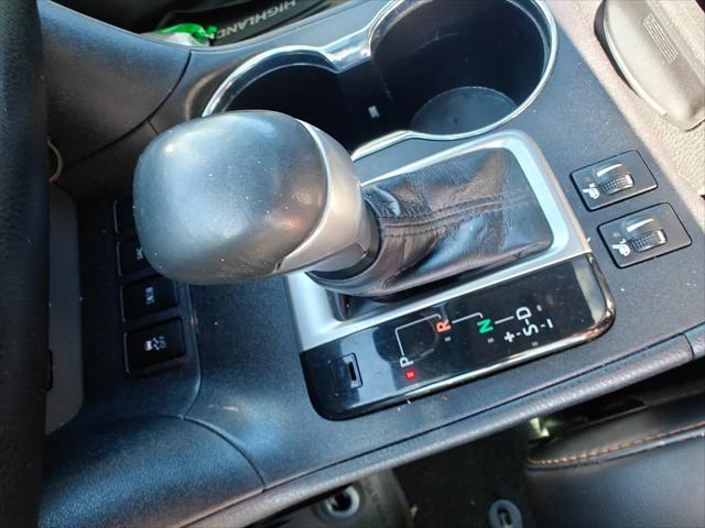 used 2019 Toyota Highlander car, priced at $24,470