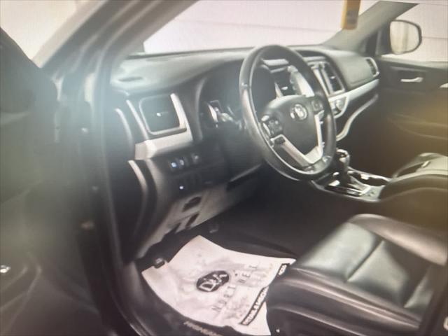 used 2019 Toyota Highlander car, priced at $25,420