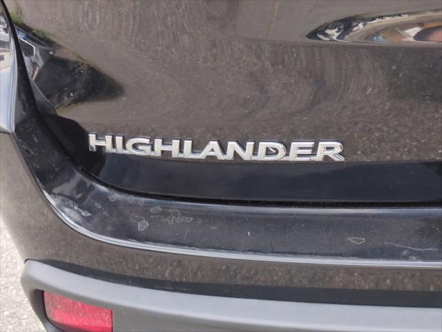 used 2019 Toyota Highlander car, priced at $24,399