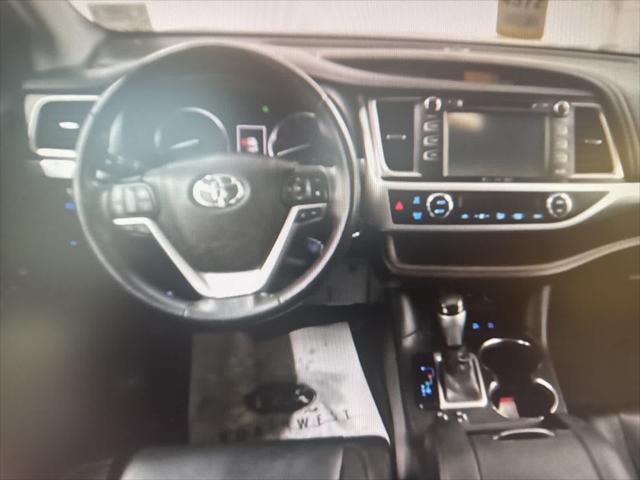 used 2019 Toyota Highlander car, priced at $25,420