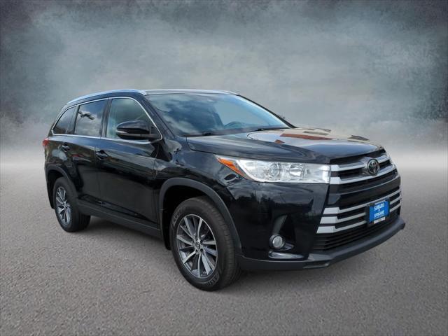 used 2019 Toyota Highlander car, priced at $24,399