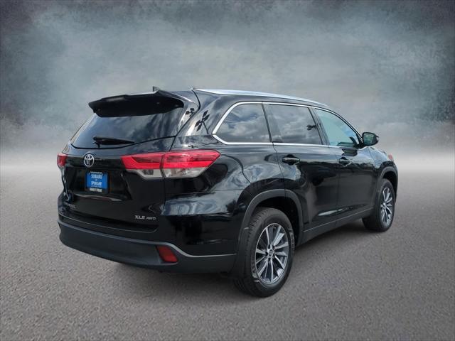 used 2019 Toyota Highlander car, priced at $24,399