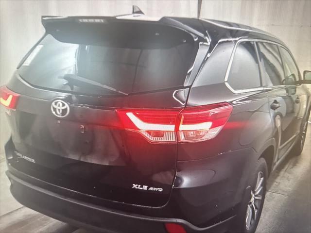used 2019 Toyota Highlander car, priced at $25,420