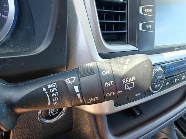 used 2019 Toyota Highlander car, priced at $24,470