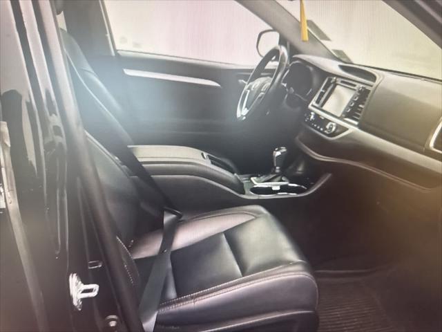 used 2019 Toyota Highlander car, priced at $25,420