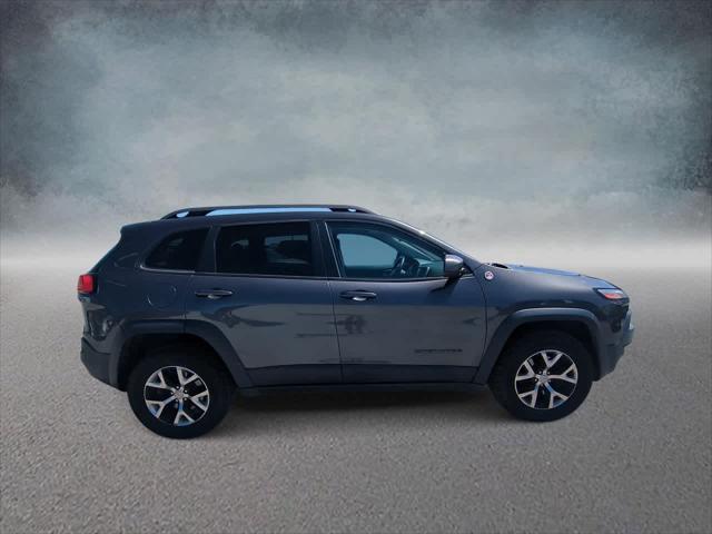 used 2016 Jeep Cherokee car, priced at $11,991