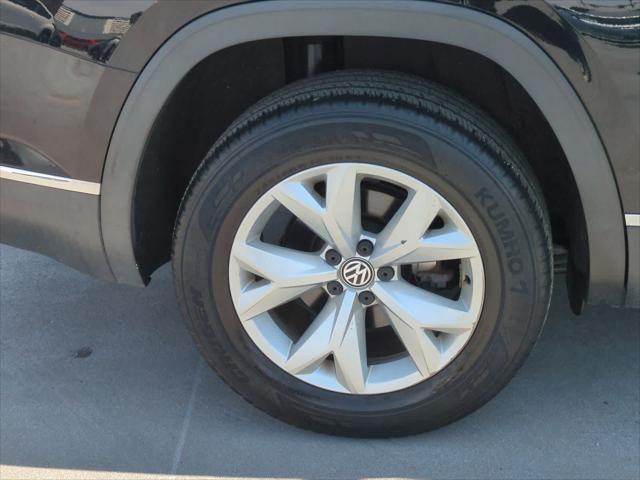used 2018 Volkswagen Atlas car, priced at $17,916