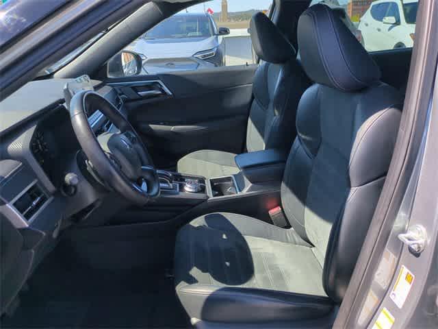 used 2023 Mitsubishi Outlander car, priced at $23,048