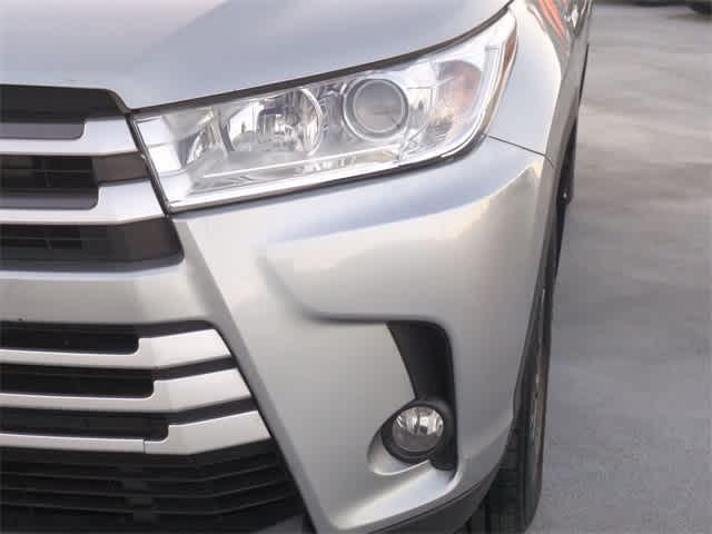 used 2017 Toyota Highlander Hybrid car, priced at $26,890