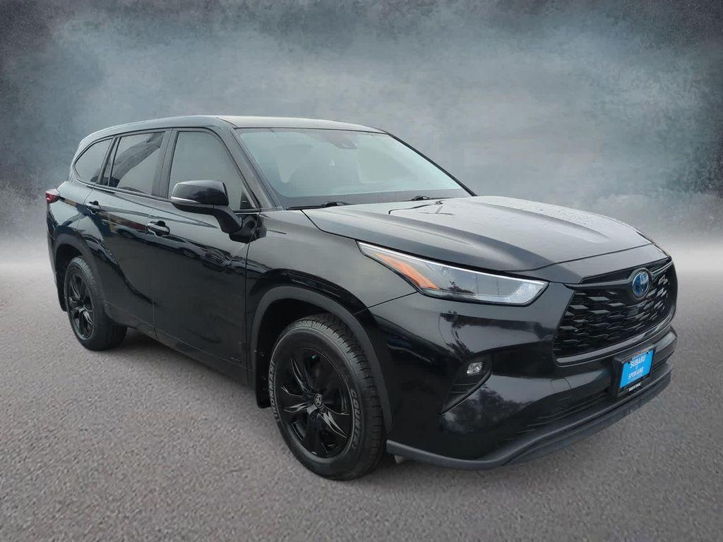 used 2024 Toyota Highlander Hybrid car, priced at $39,779