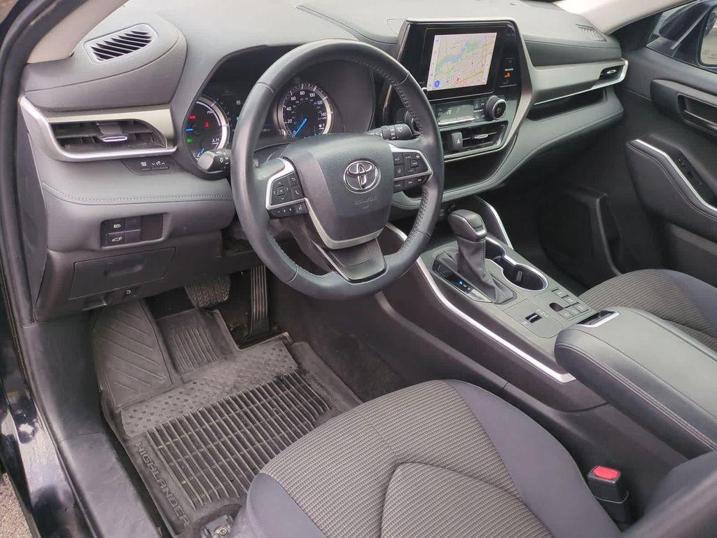 used 2024 Toyota Highlander Hybrid car, priced at $39,779