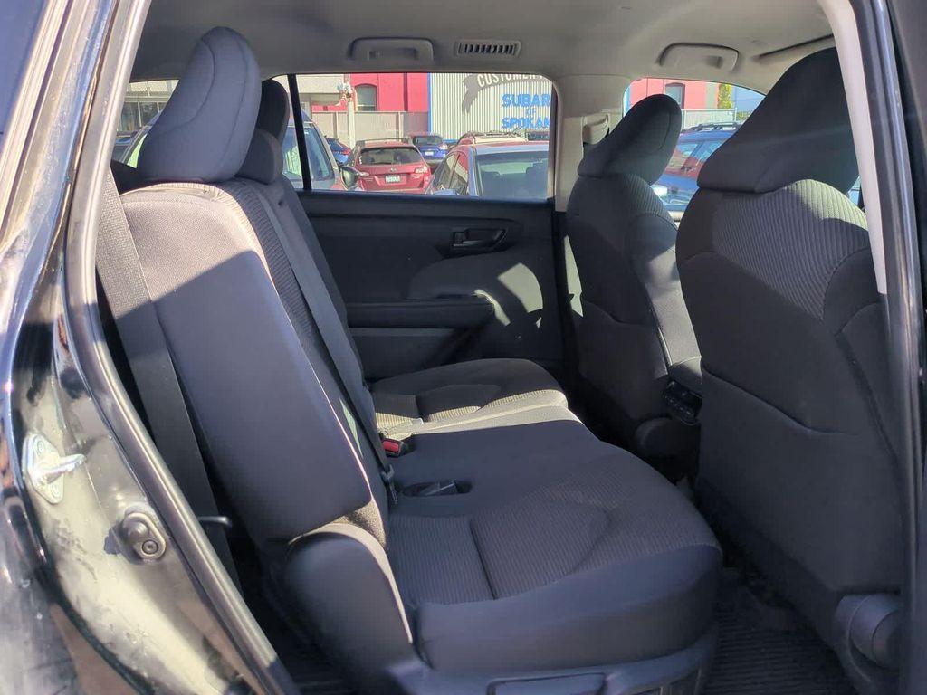 used 2024 Toyota Highlander Hybrid car, priced at $40,448
