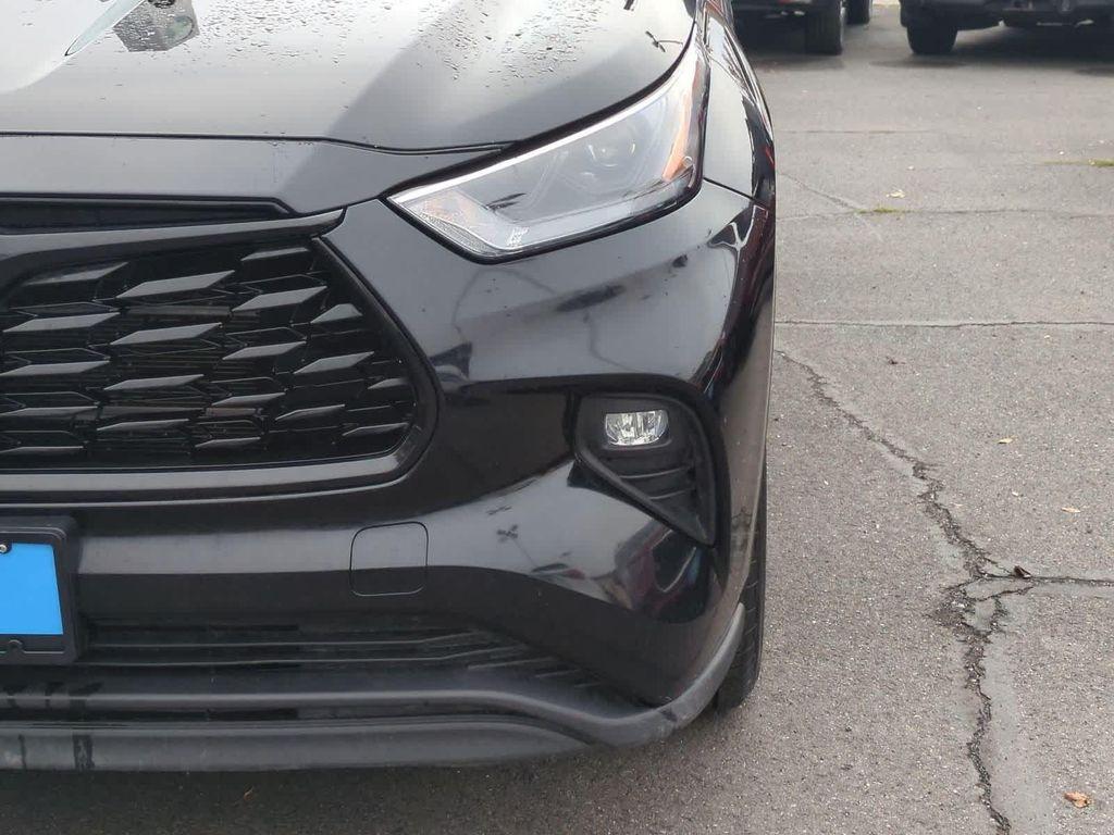 used 2024 Toyota Highlander Hybrid car, priced at $39,779
